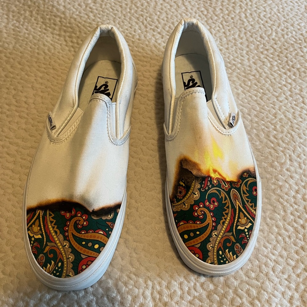 VANS Size Classic Slip On Big Reveal Paisley Size 9.5